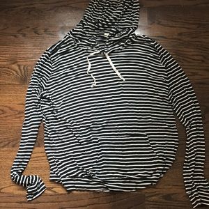 Brandy Melville Hooded Light-weight Sweatshirt